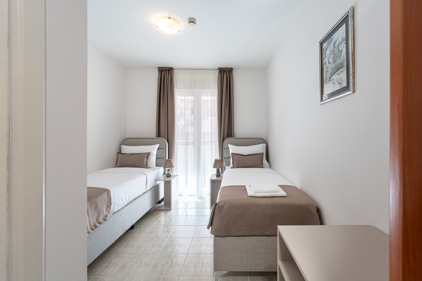 Mountain View Twin Room