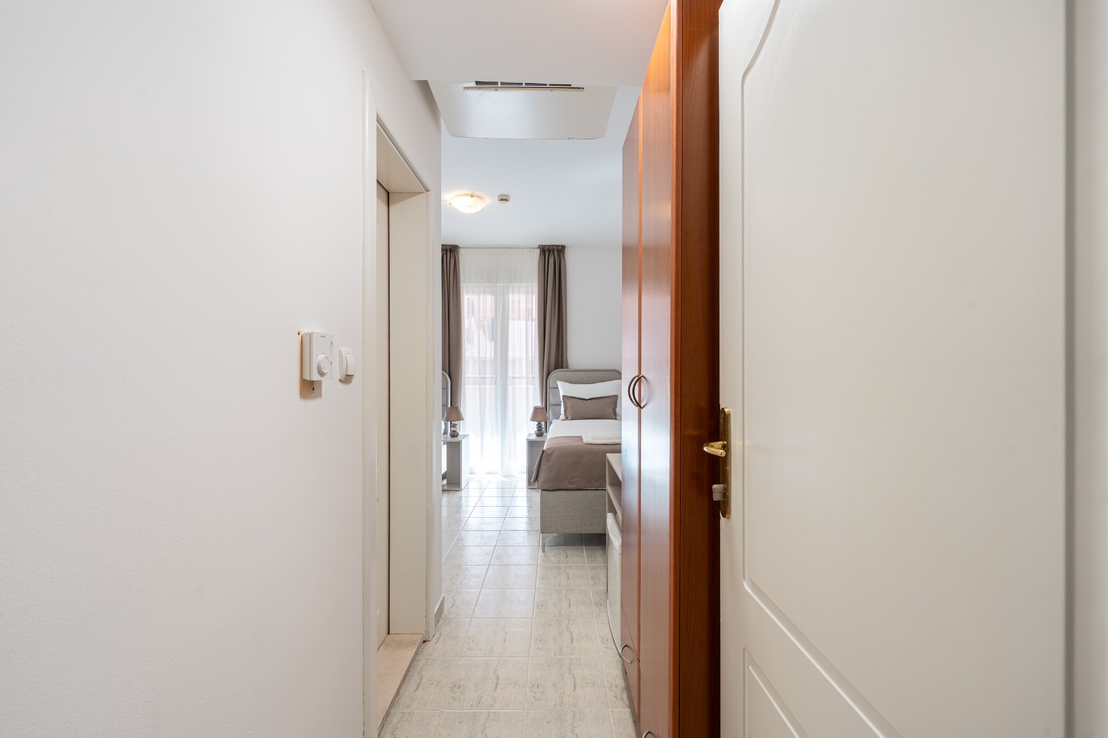 Mountain View Twin Room