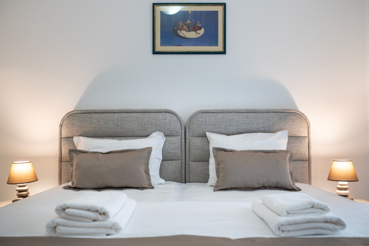 Mountain View Twin Room